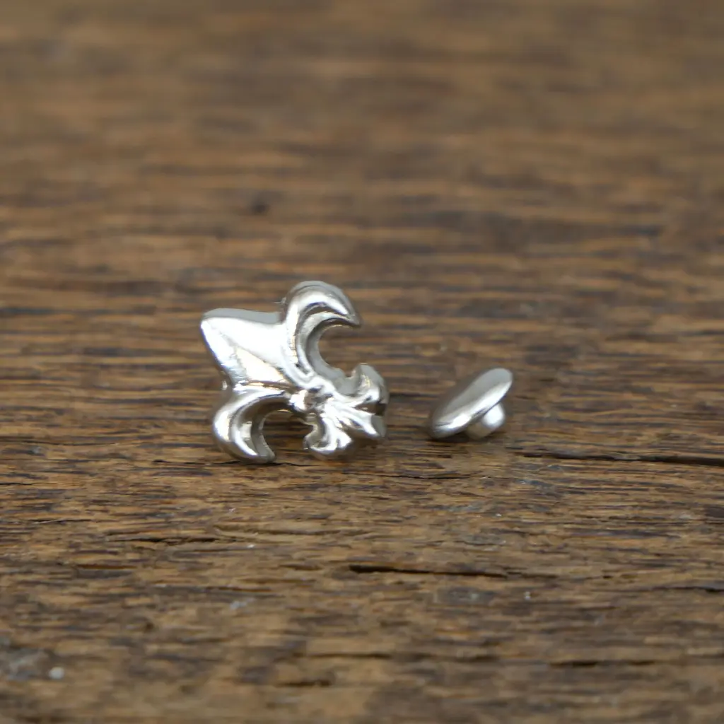Lilien_zum_Nieten_silber.webp
